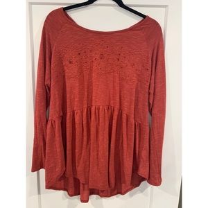 Red flowy & comfy top